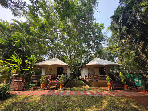 Rutugandh River View Resort Wai主图