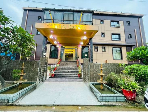 图尔西花园酒店