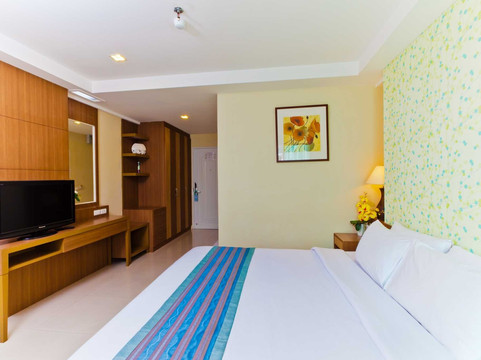 周日白金套房主图