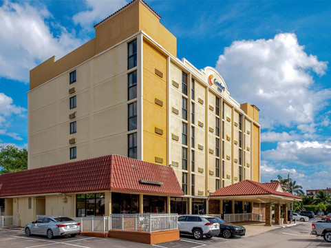 迪尔菲尔德海滩海淀舒适酒店