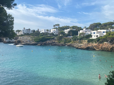 Cala Esmeralda Beach-卡拉多尔必去景点