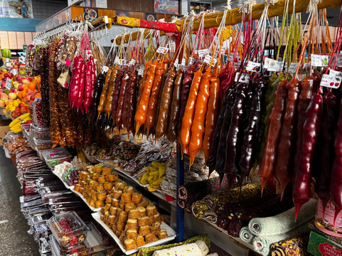 Zeleny Bazar-阿拉木图必去景点