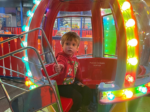 双湖公园-梅尔顿莫布雷必去景点