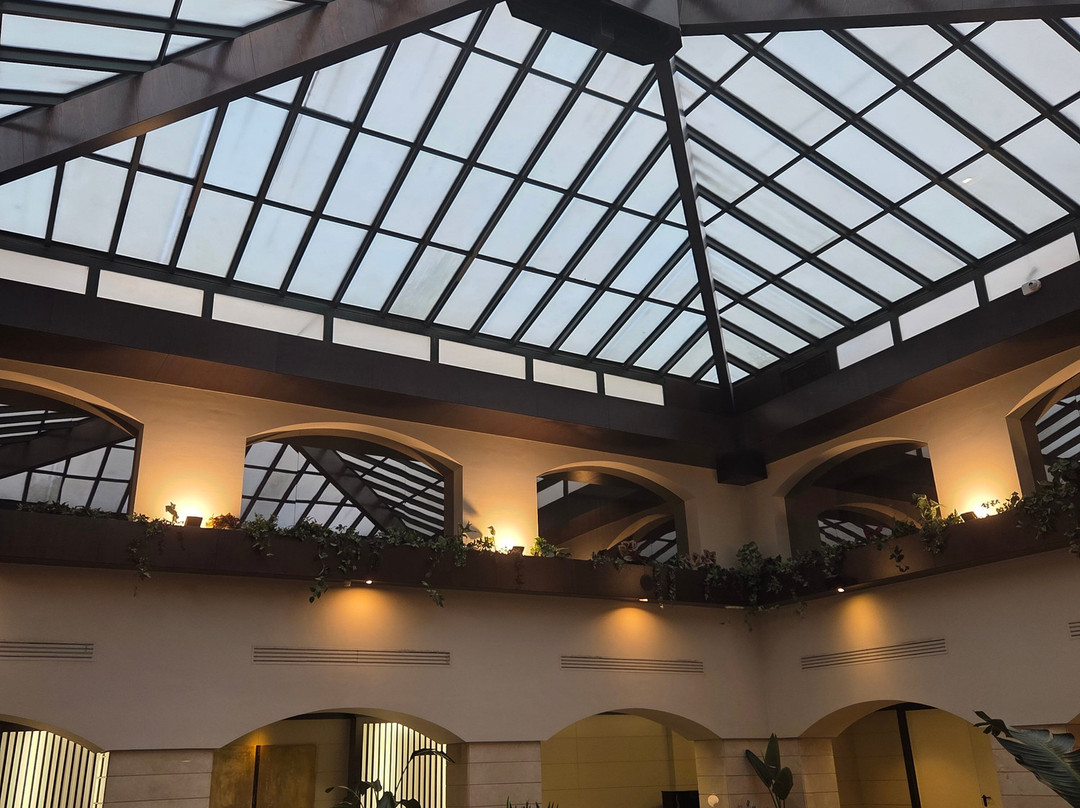 卡斯特利翁因图尔酒店主图