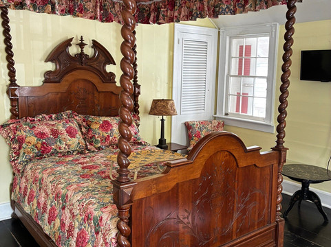 Balcony House-拿骚必去景点