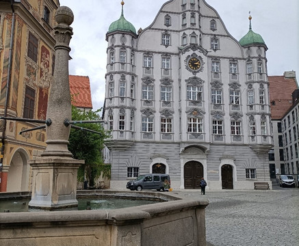 Rathaus Memmingen-梅明根必去景点