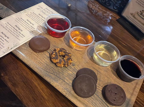 Firehouse Wine Cellars-拉皮德城必去景点