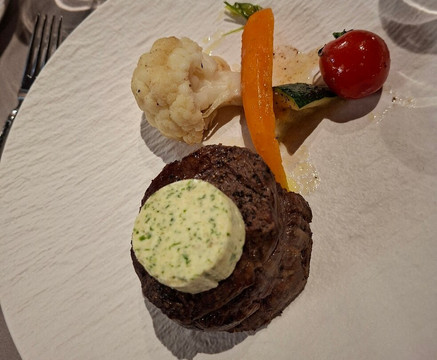 多迈纳都穆林达瑟尔博恩酒店主图