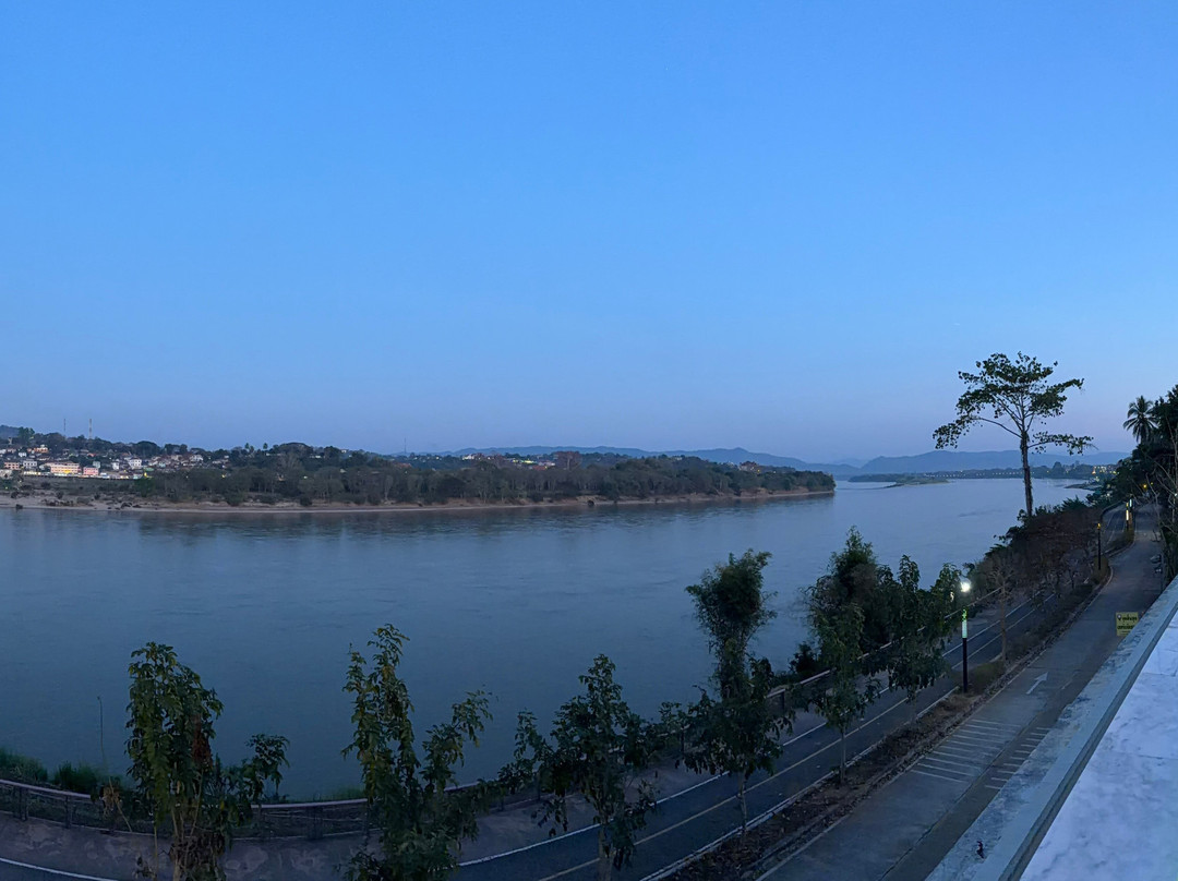 清孔柚木花园河滨温泉酒店主图