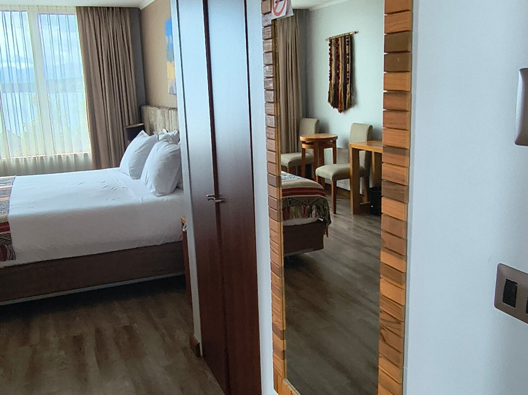 特拉兹套房酒店主图