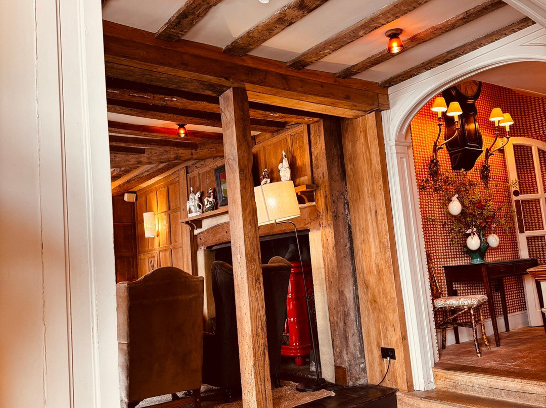 拉伊的乔治酒店主图