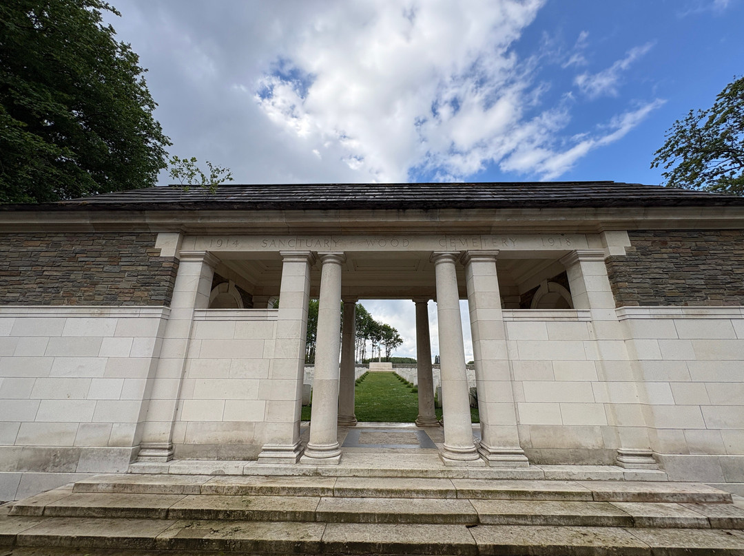 Sanctuary Wood Cemetery-伊普尔必去景点