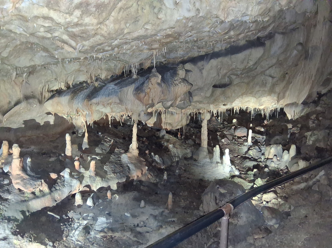 Grottes de Thouzon-Le Thor必去景点