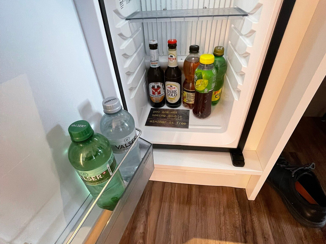 多诺德酒店主图