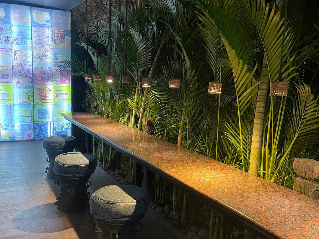 水明漾蓝色卡玛绿洲酒店主图