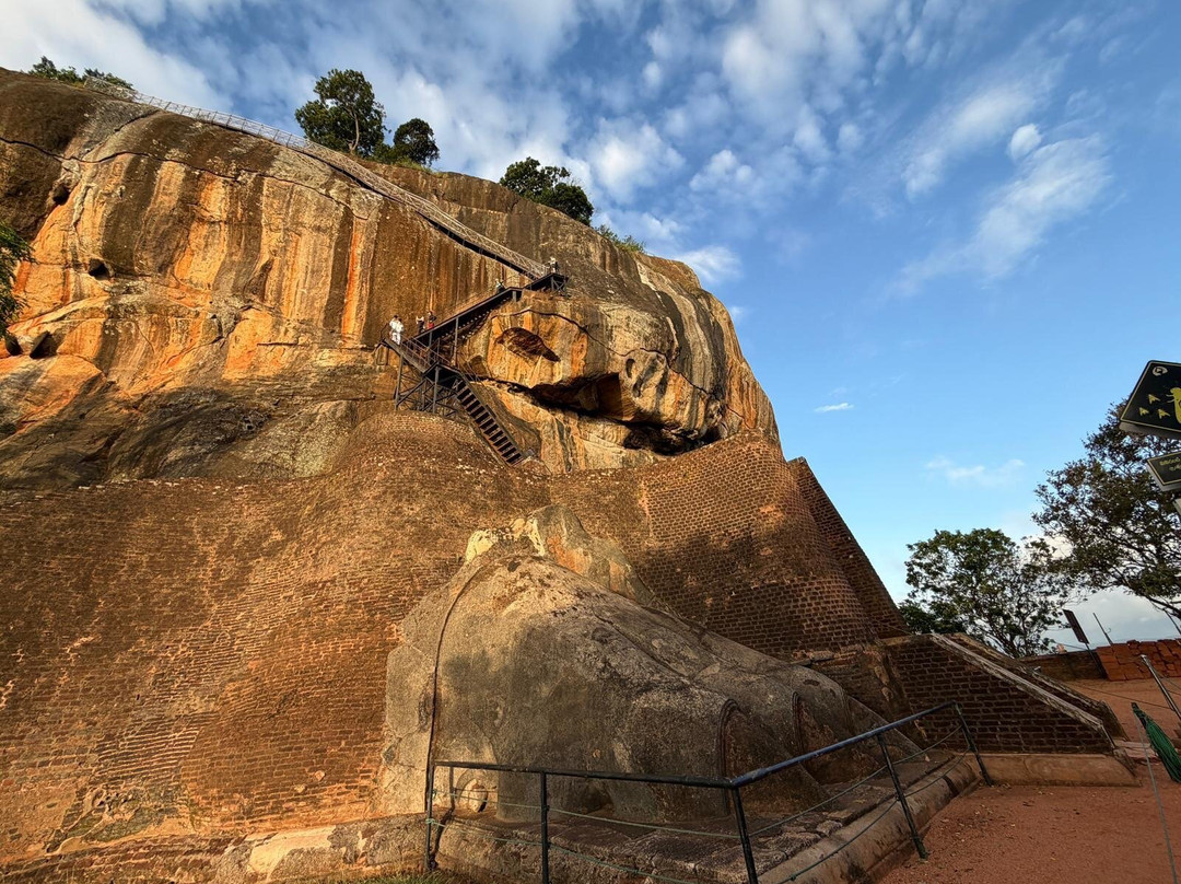 Lion Rock-锡吉里亚必去景点