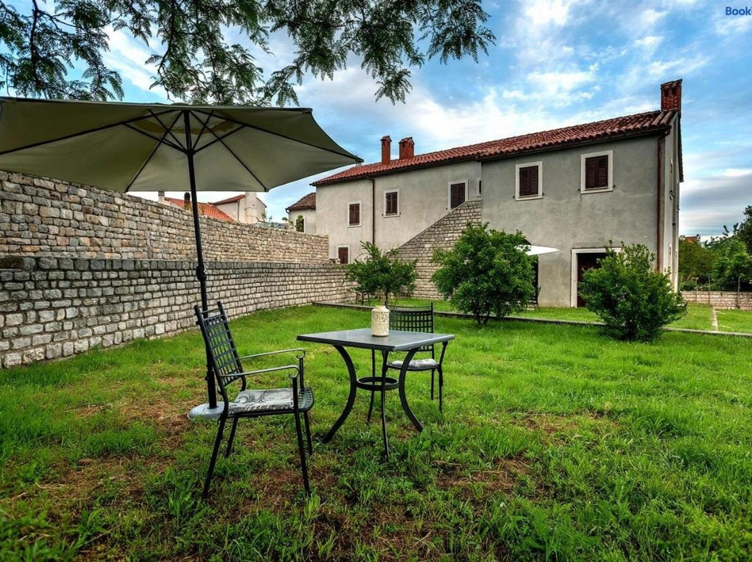 Apartments Stela Apsirtides