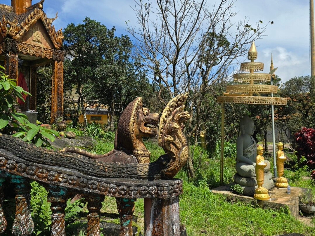 Wat Sampov Pram-贡布必去景点