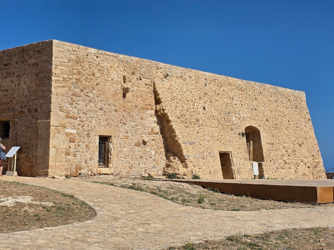 The Venetian Fortezza-雷斯蒙必去景点
