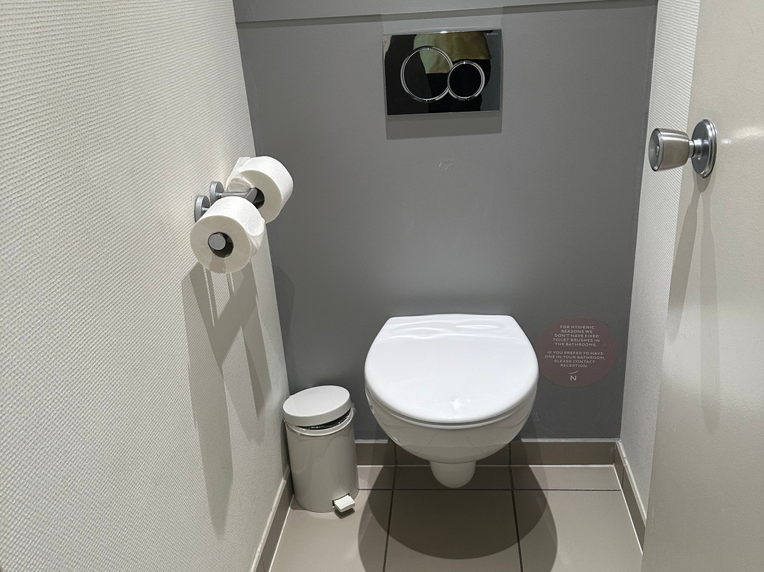 诺富特布鲁塞尔机场酒店主图