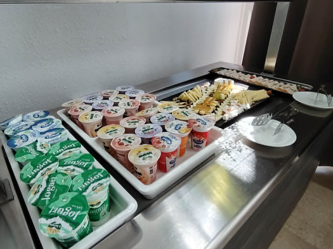 美德那酒店主图