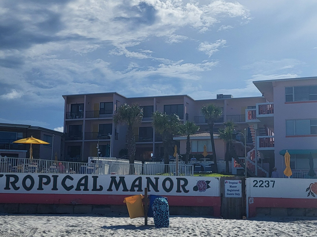 Tropical Manor主图