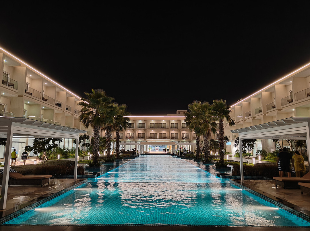 Golden Sands - By The Bay Resorts