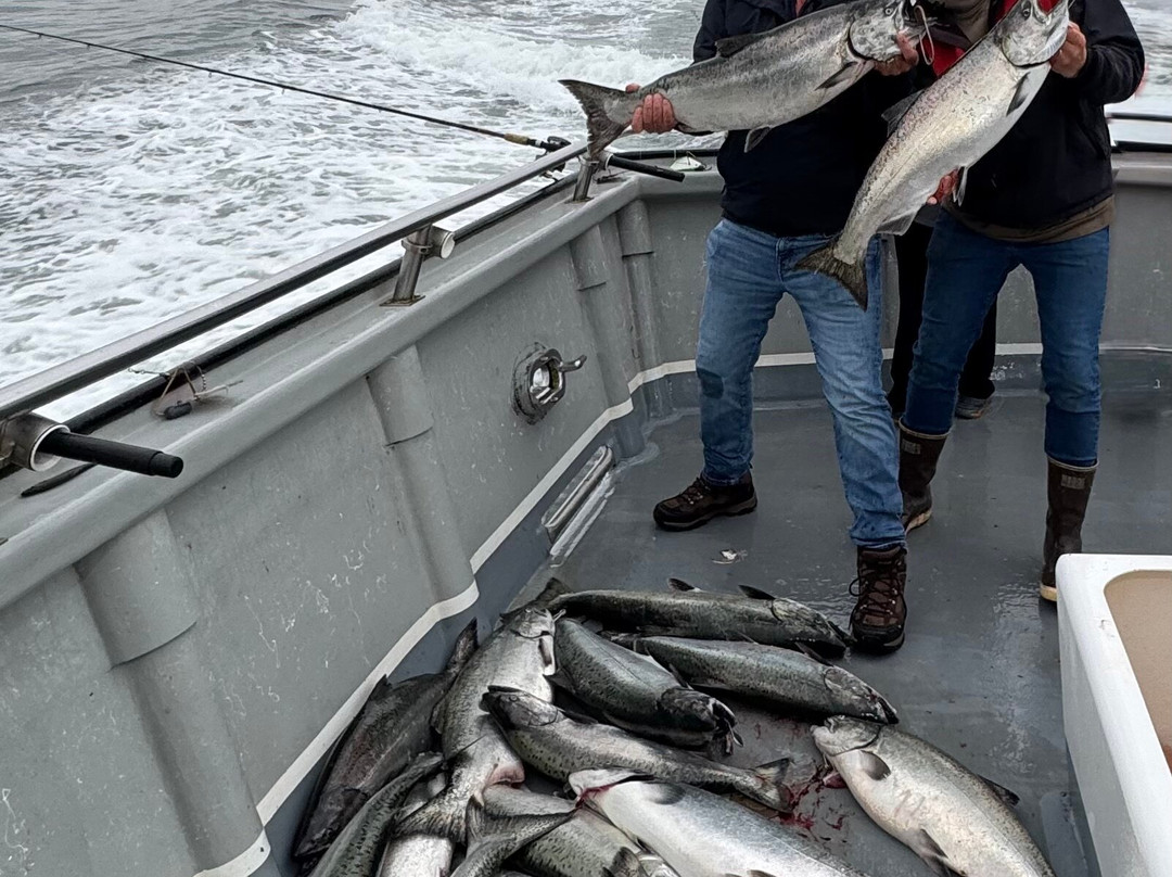 Tornado Fishing Charters-Westport必去景点