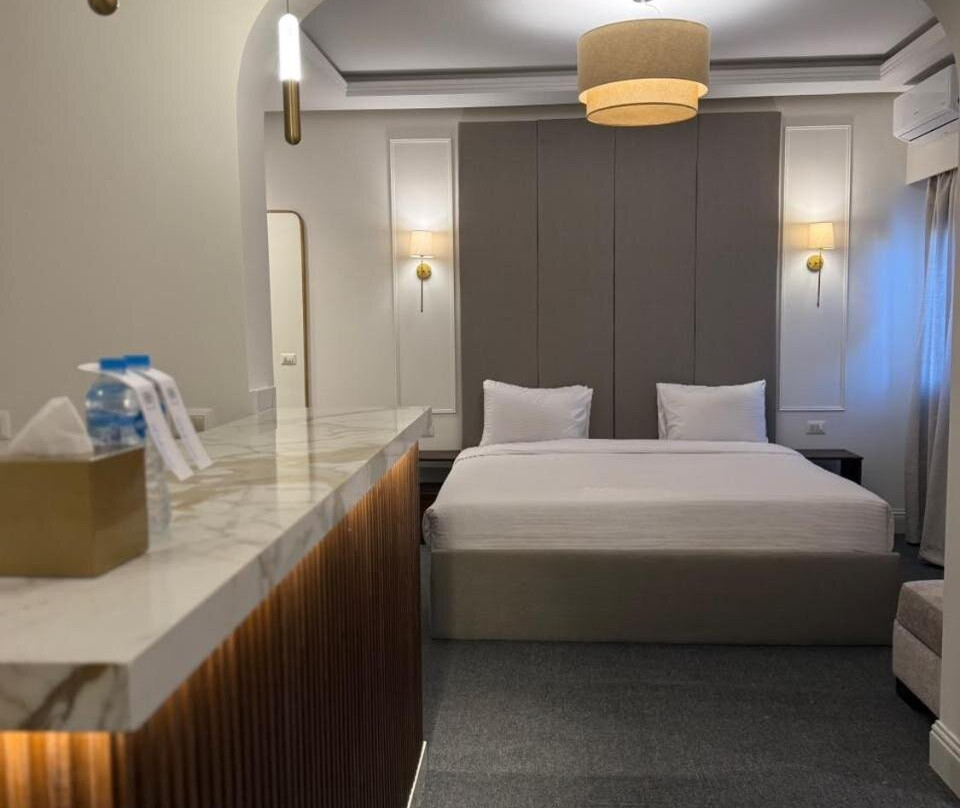 Ios Hotel & Village Extension
