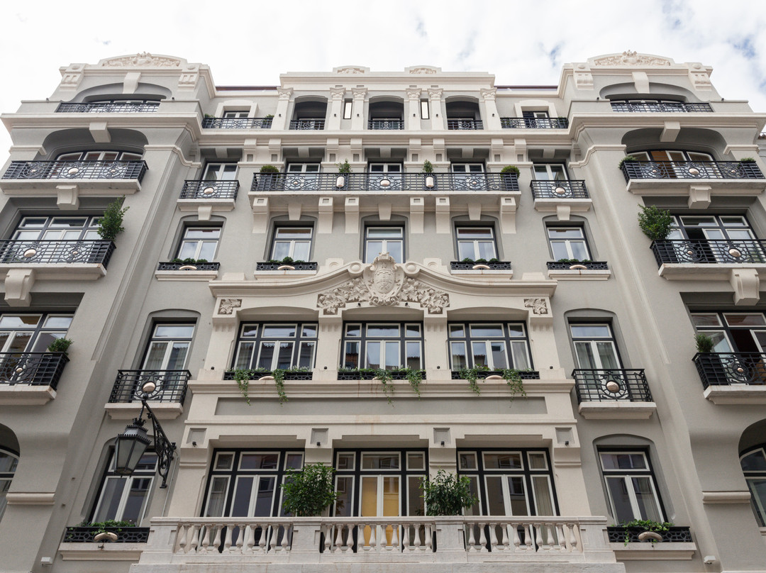 Art Legacy Hotel