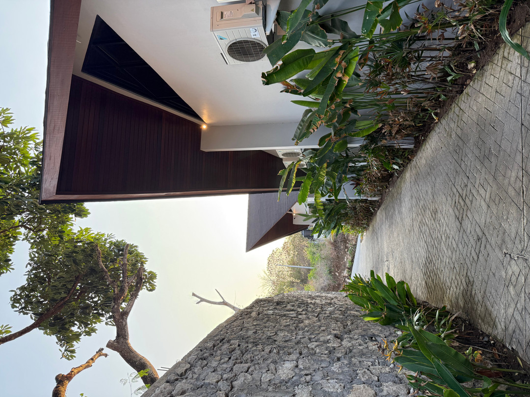 Giri Sea Cliff Penida Resort & Spa