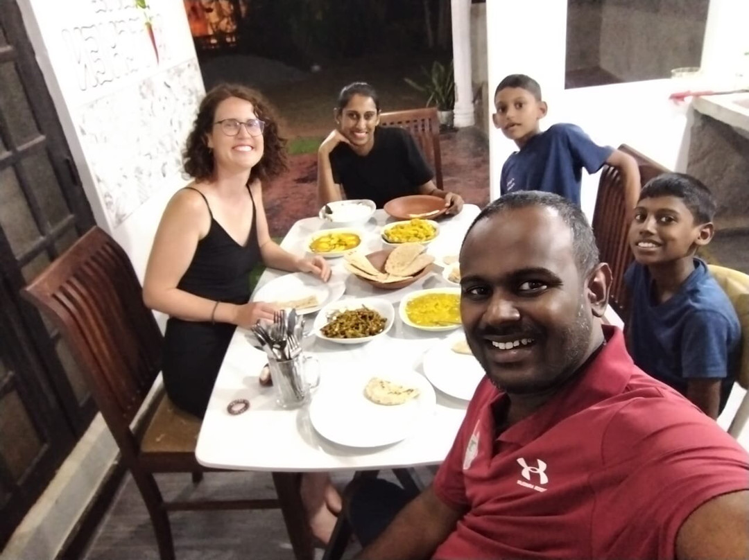 Lunu Dehi Kitchen cooking class