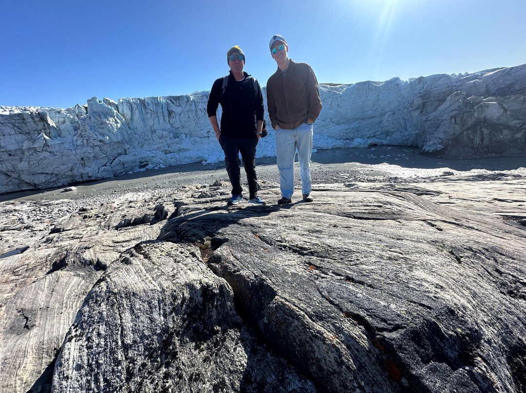Arctic Ice Tours-格陵兰岛康克鲁斯瓦格镇必去景点