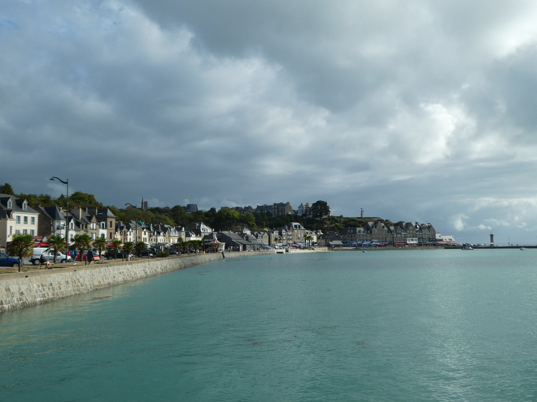 Port de le Houle-康卡勒必去景点
