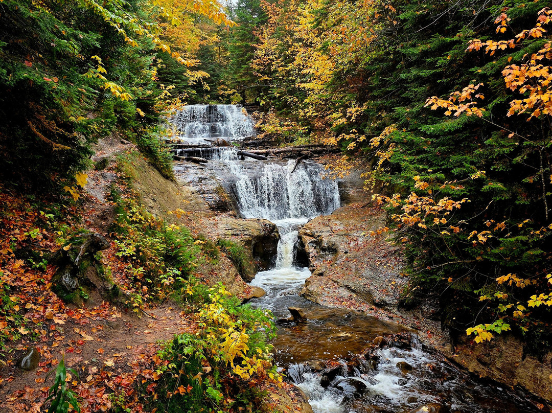Sable Falls-Grand Marais必去景点