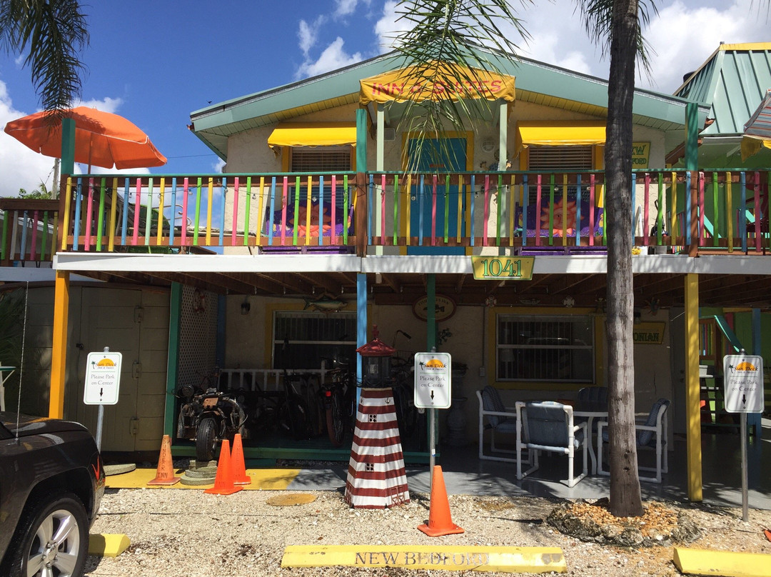 Sun Deck Inn & Suites