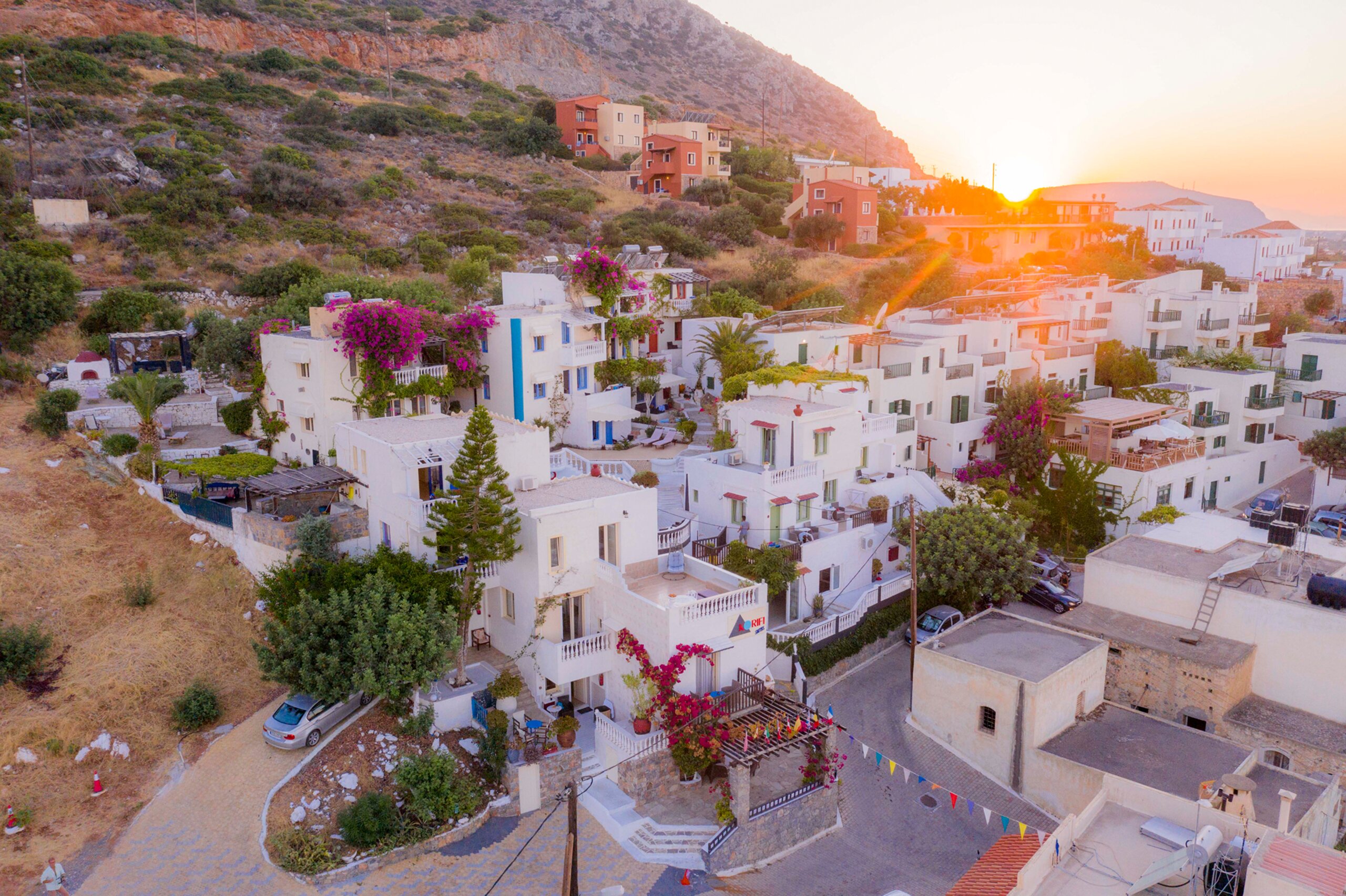 Korifi Suites-官方