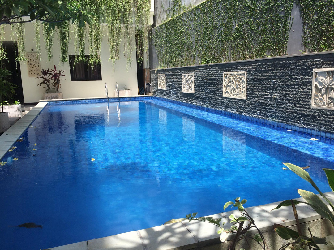 Next Tuban Hotel & Airy