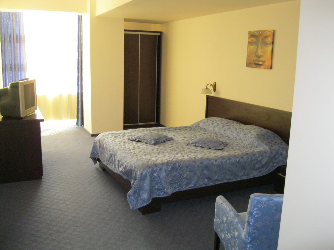 Yaky Center Hotel