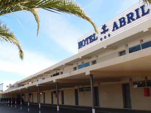 阿布里尔霍斯潘迪姆酒店