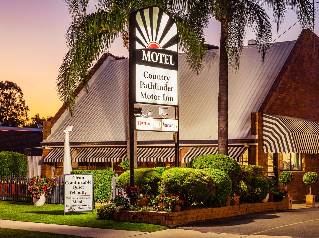 Country Pathfinder Motor Inn主图