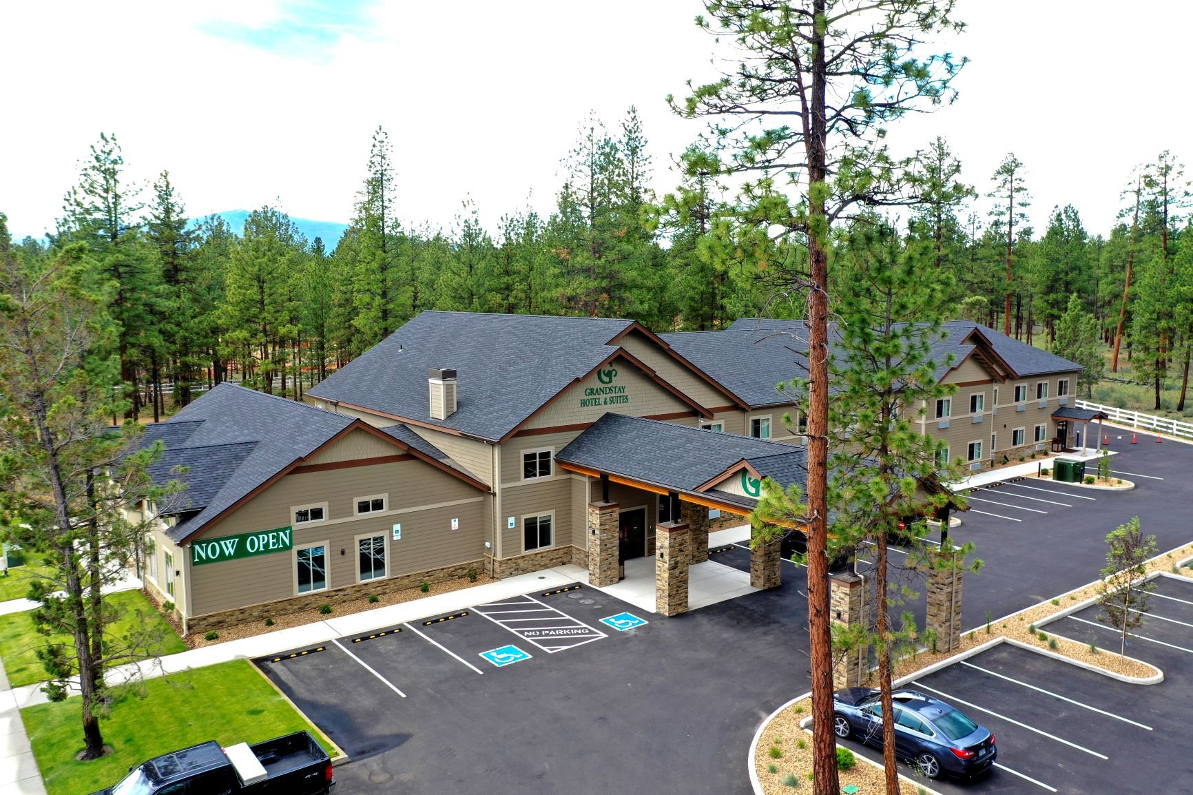 GrandStay Hotel & Suites Sisters-官方