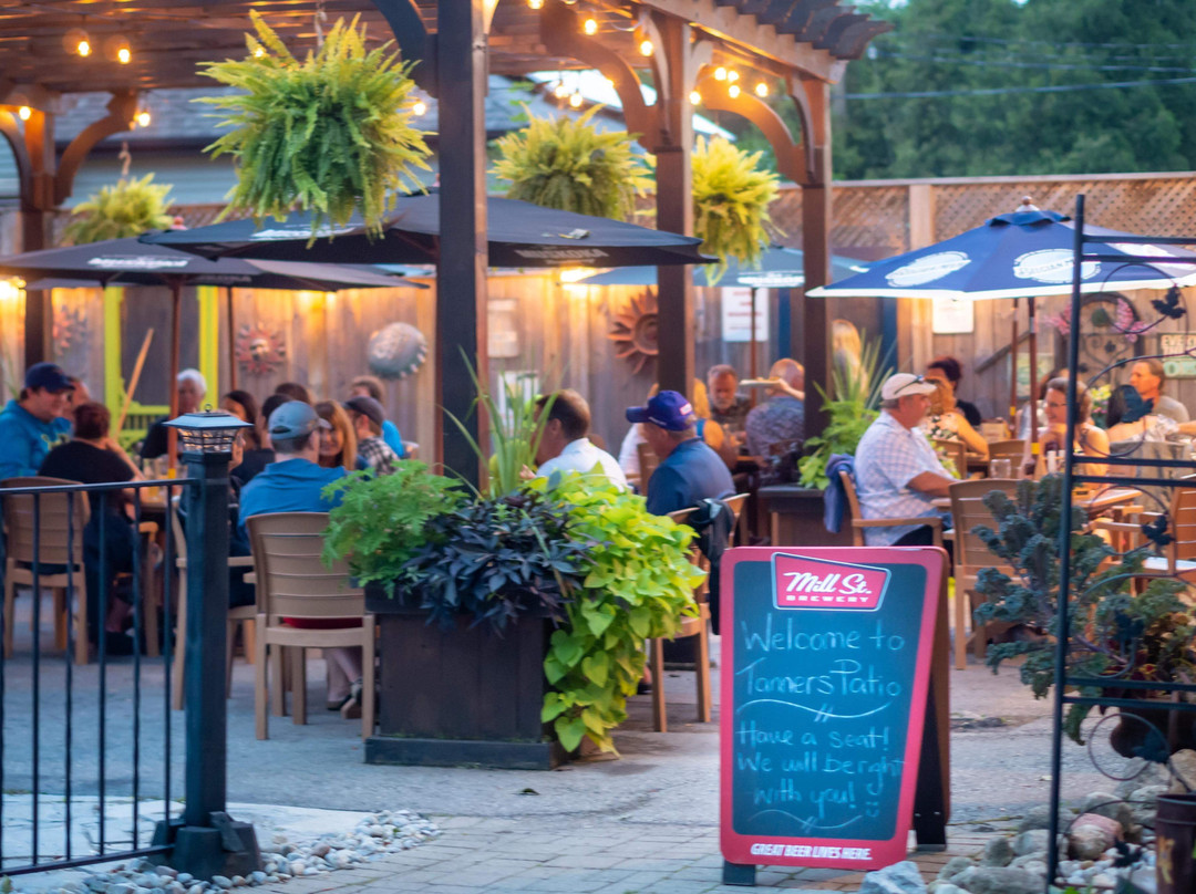 霍尔藤山市餐馆和美食-Tanners Restaurant And Catering