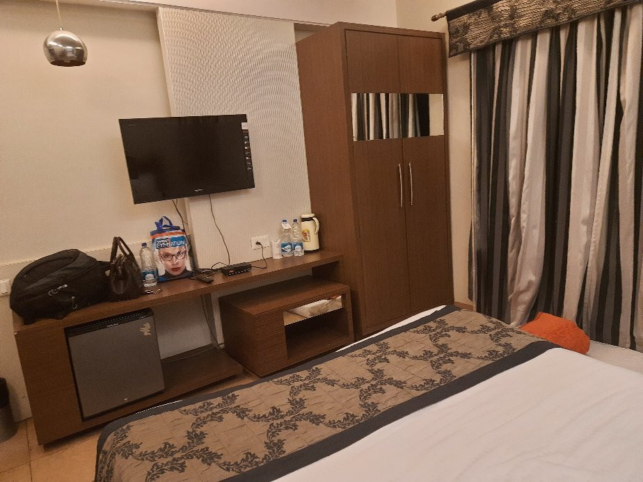 Hotel Sheela Shree Plaza主图
