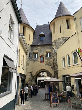 Rijksmonument Middeleeuwse Grendelpoort Valkenburg-法肯堡必去景点
