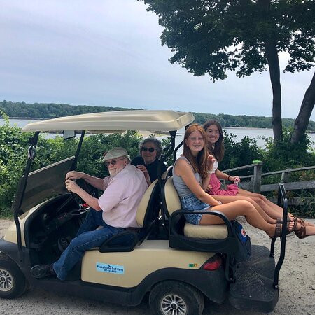 Peaks Island Golf Carts景点图片