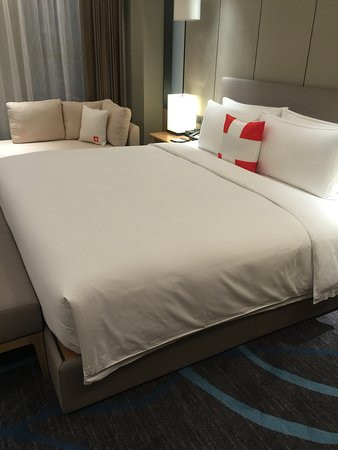 瑞斯丽酒店主图