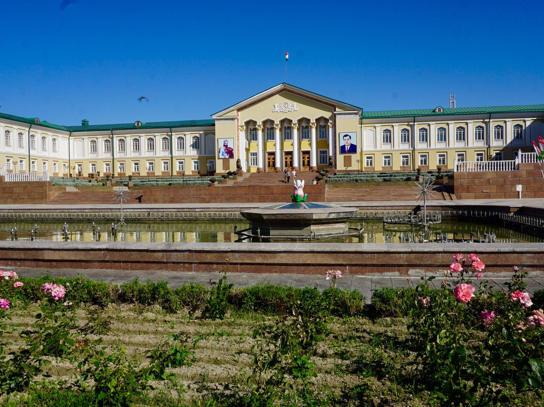 Qayroqqum旅游景点-Arbob Cultural Palace