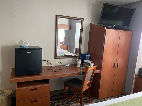 Microtel Inn & Suites By Wyndham Cherokee主图