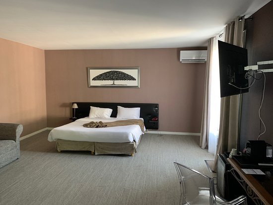 Le Renaissance主图